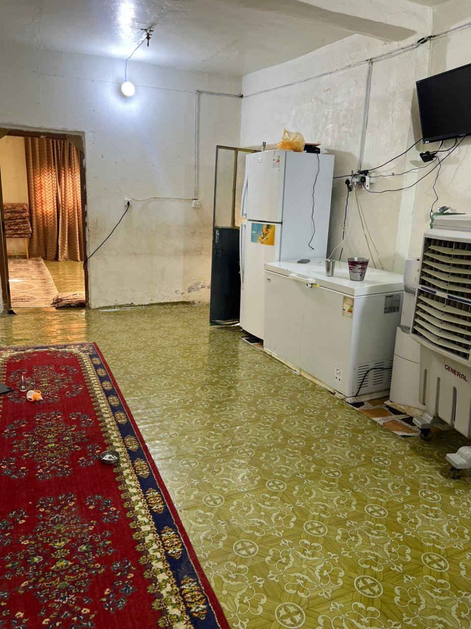 دار لبيع زراعي  ال حمد نزلت سيد عوده بيع مستعجل  السعر ١٣ بناء غرفه صاله وبراني وساحة جبيره رقم تواصل *********** وسطح كله شتايكر وارضيه بيت كلها سيراميك
