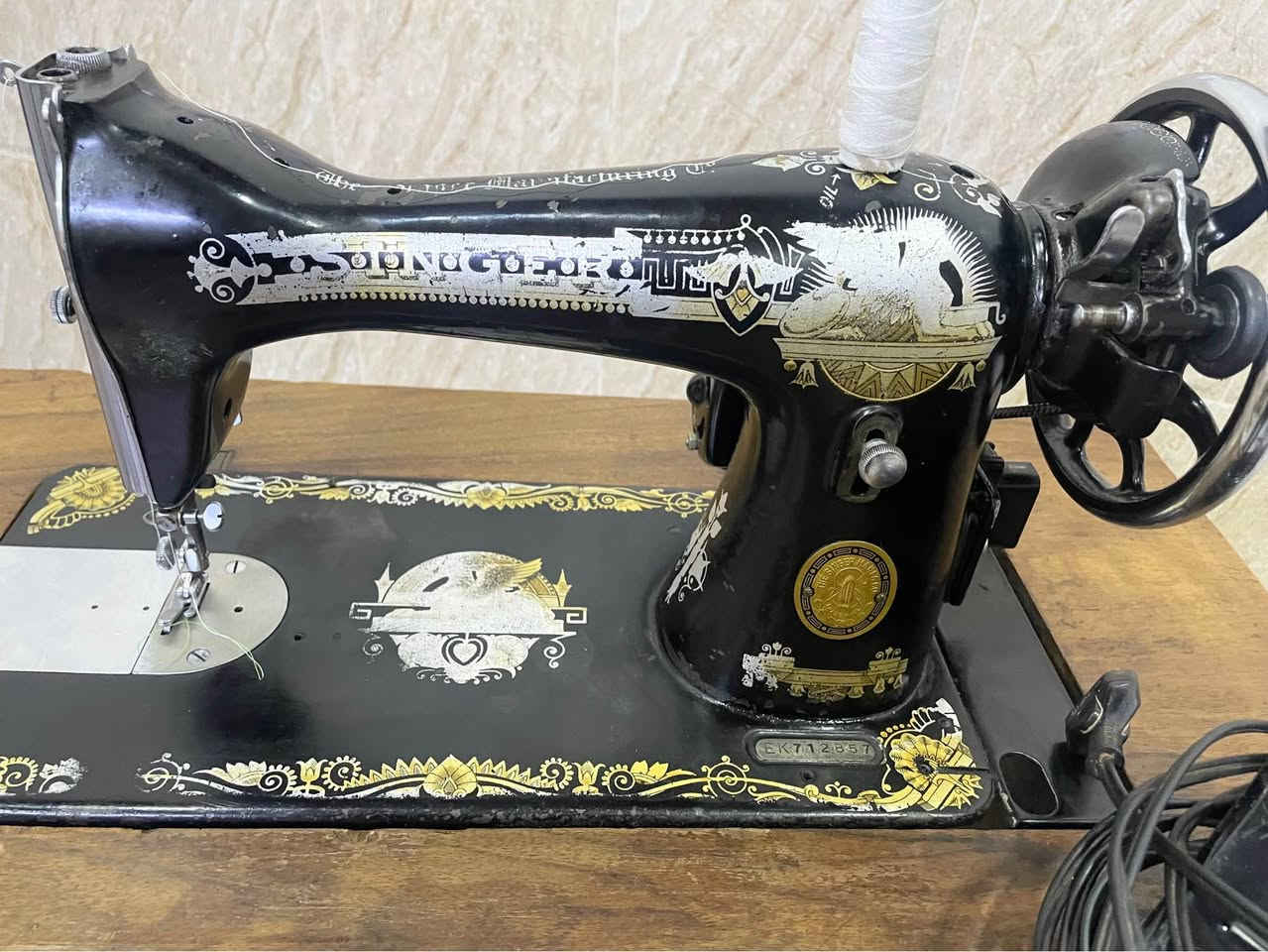 ماكنة خياطه سنجر بريطاني القديم صنع عام 1942 تعمل بكفاءة عاليه السعر 200 ألف للمهتم خاص ***********
المكان كركوك كركوك, العراق
