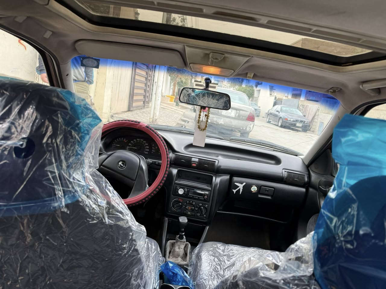 اوبل استرا للبيع
موديل 1993
سنويه باسمي مشروع وطني رقم كركوك
قطعتين تبديل فقط جاملغ وبونيد 
محرك16  دفتر بانزين بيها 
سعر 41 وبي مجال قليل عنوان كركوك 
للمعلومات اكثر اتصل ***********
