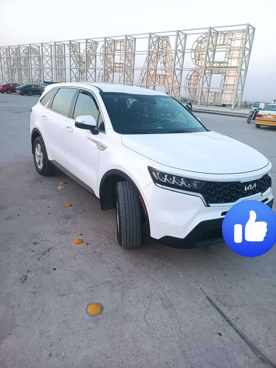 السلام عليكم
كيا سورنتو 2022 وارد امريكي رقم اربيل / وكالة 
السيارة بدون ايرباك 
حادثها فقط الباب خلف السايق تبديل والباقي كفالة عامة 
مكان السيارة الحلة 
للاستفسار الاتصال بالرقم ***********
