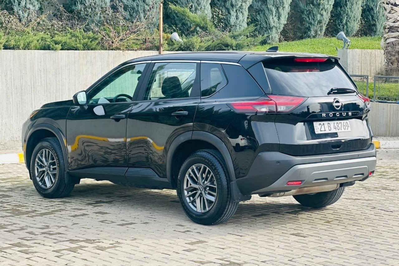 نیسان ڕۆگ 2023 مواسەفات S
شاشە و کامێرا 
رەقم و سەنەوی نوێیە 
هیچ مەسرەفێکی تێدانیە 
زۆر پاک و خاوێن 
سەیارەکە زۆر جاهیزە 
ماڵی دۆستە 

سـعـر : لە کۆمێنت داوابکە ڕاستەوخۆ بۆت دێت 📥 

گێر و مەکیەنەی بەشەرت 
هیچ کێشەیەکی تێدا نییە 

ژمارەی خاوەنەکەی 
***********
شوێن سلێمانی
