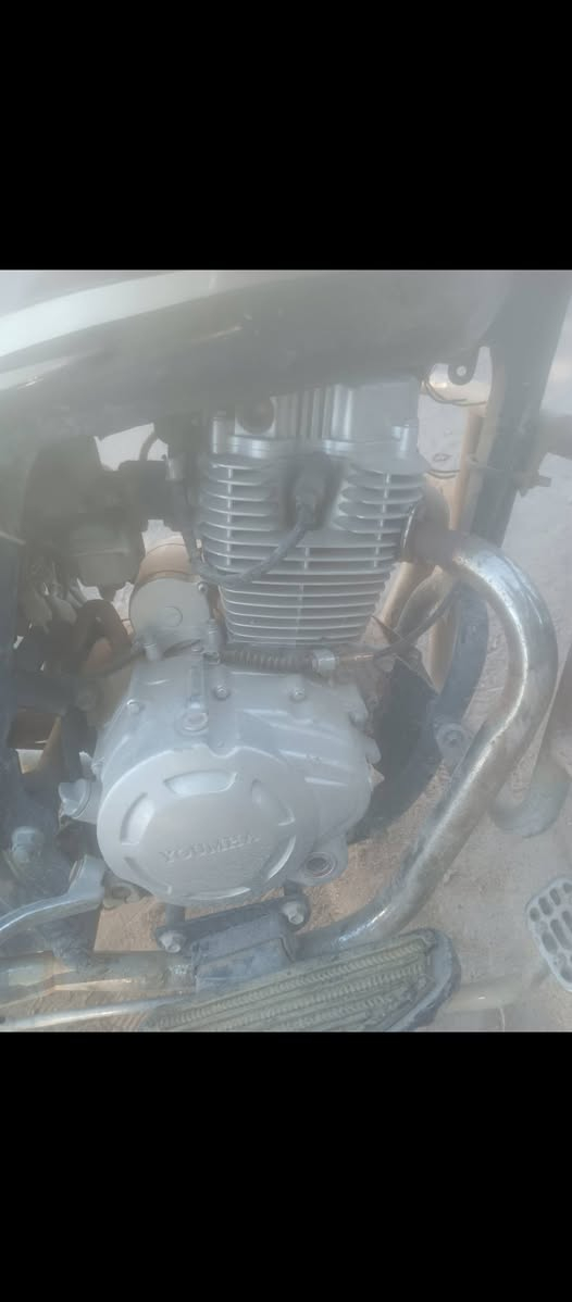لبيع محرك بجيس. متروكه  240 بيه مجال ***********
