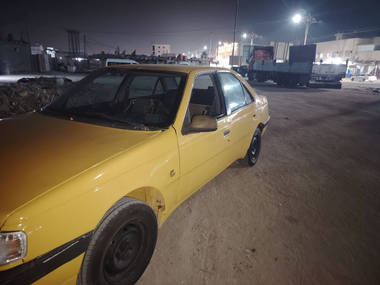سلام عليكم سياره بيجو 405 تخم تاير جديد حداديه مكينه نص عمر سياره بسمي وتنتهي سنويه تاريخ 29 مكان بصره قبله مصبوغه عام جماليه تحويل ثاني يوم سعر 24 بيه مجال *********** يشتغل بس واتساب حبايب بس غرفه يراد اله ترتيب بصيط
