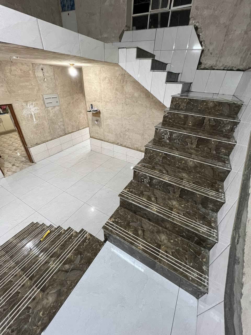 شغل درجه اوله. بورسلين ٨٠/٨٠ سعودي تسليم مهندس ان شاءلله ينال اعجابكم ***********
