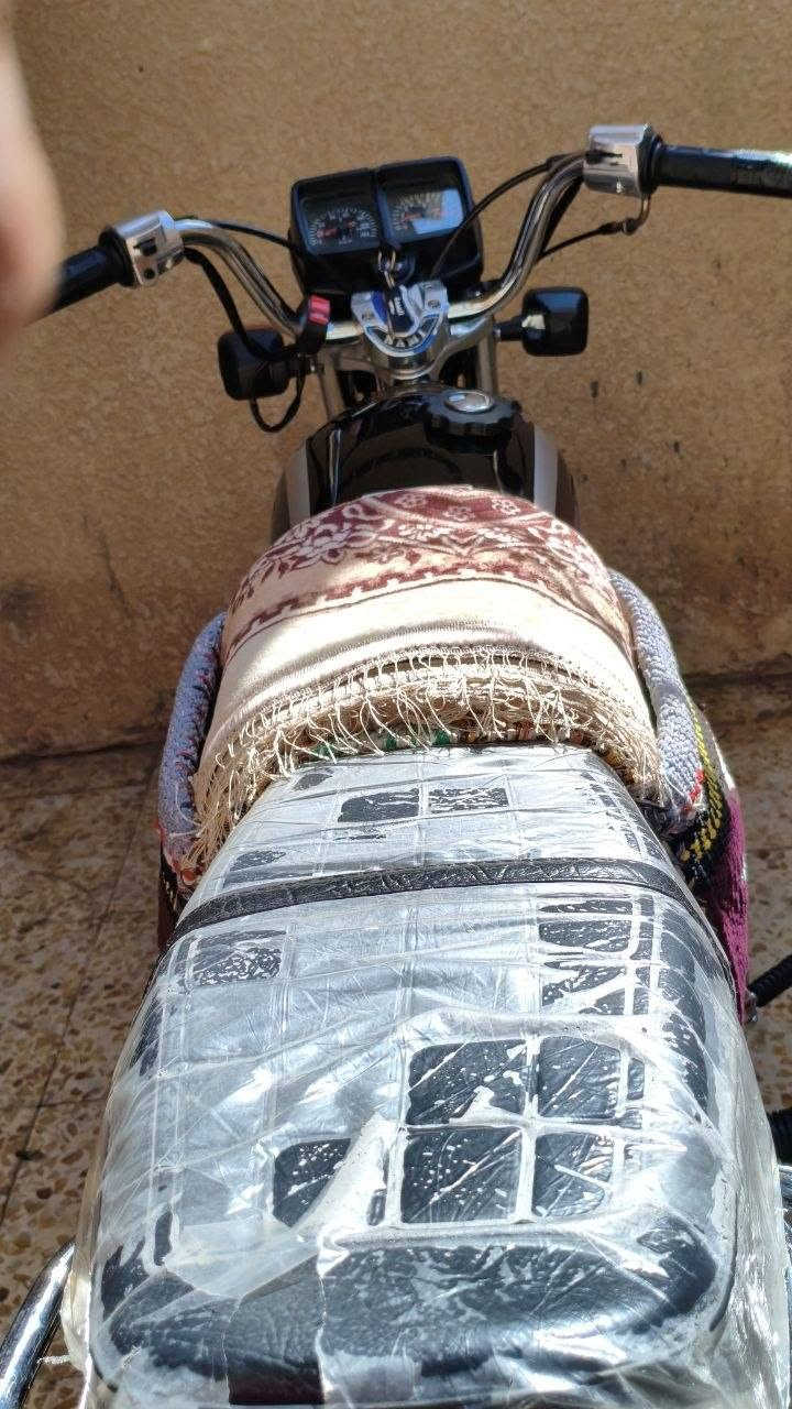 سلام عليكم دراجع اربعه كير شلعه ومعدل الدراجه ما عايزه اي شي دراجه حلوه ونضفه تجي تفحص اوراق سكنر هيه زركه بس تانكيه مزنجر وبدلته خليته اسود دراجه اكفله كفاله عامه الدراجه مال جناي السعر 700 وبيه مجال لطيبين متواجد عل خاص راسلني بيك خير ودلل


**إذا كنت صاحب هذا الإعلان وتريد حذفه لأي سبب، رجاءا أرسل رسالة إلى الدعم الفني**