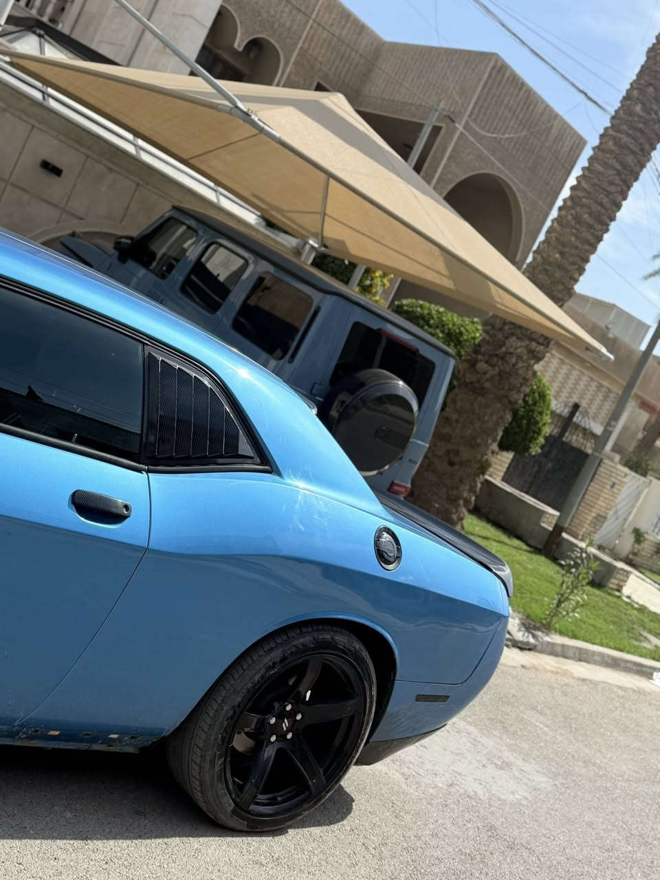 جالنجر موديل 18 لون مميز تحويل ثاني يوم رقم بغداد السياره بيه ربع 4قطع صبغ السياره جاهزه الف ما تصرف عله مكان السياره بغداد صوره الحادث مرفق مع المنشوره السعر 136 وبيه مجال ***********
