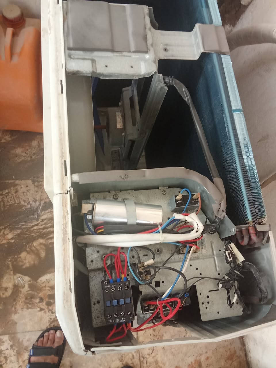 #خصم25%_بمناسبة_عيد_الفطر_المبارك
⭕️⭕️⭕️الورشة التقنية للتبريد⭕️⭕️⭕️

     ❌❌((الورشه  المتنقلة ))❌

#بانسب_السعار_نوصلك_لبيتك 
اتصل ونجيك لبيتك صيانه موقعية وفحص الجهاز  

💯***********
@داخل محافظة النجف 
شغل بي ضمان 
 نجيك  لباب البيت 
لصيانه كافه انواع السبالت الجدارية والكنتورية بانسب الاسعار 
💢نصب سبلت كنتوري 
💢صيانه ليك داخل البيت 
💢نصب سبلت جداري 
💢شحن غاز  اصلي  
💢شحن غاز درجه ثانية 
💢صيانه موقعية 
💢تنضيف  سبالت الكنتورية او جدارية ❌فتح❌ تفصيخ❌ وغسل❌وشد

⭕️⭕️⭕️⭕️⭕️⭕️⭕️⭕️⭕️⭕️⭕️

العنوان النجف حي ميسان 
للحجز  مراسله الصفحه او لاتصال
*********** متوفر وتساب 
لسنا الوحيدون  لاكننا الافضل
