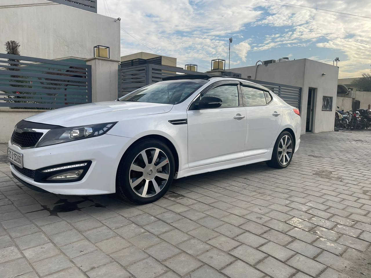 السلام عليكم
للبيع كيا اوبتمه 12خليجي 2400 كفاله
دبل اكزوز 
فول واحد عله واحد 
بصمه تشغيل +بصمه ابواب 
بنراما
مري شفط 
اشاير ترحيب بل مري 
تحديد مسار 
مثبت سرعه 
مانع التزحلق 
ساعه دشبول رياضي 
شاشه اندرويد 
شفتات استيران 
كشن ترحيب 
لد ترحيب عند القتراب
كشاف زنون
لد امامي +خلفي 
ويل كروم+تخم تاير جديد 
مكينه مفتوحه
حداديه خير من الله 
مع ادامه جديده من ابلكات من بخاخات من مجاول من فيت بم
داخل بيجي كرتون+تلبسيه جديده 
رقم سليمانيه انكليزي شرط المداور
السعر ١٣٦ بيه مجال 
مراوس اب سبورتج ١٤ او ١٥ خليجي 
خاص مغلق وتساب متوفر 
 ***********
 بابل/القاسم
