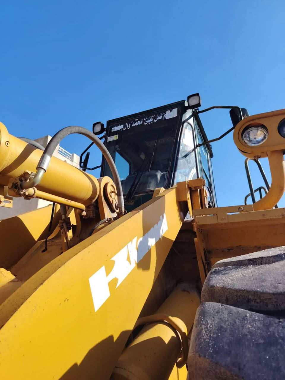 للبيع شفل حجم 85 مديل 99 وارد امريكي رقم بصره لماني تحويل كهربائي مكينه كفاله من كلشي كير تركم اكسن محرك بلاد تربير شغل تخم تاير عنوان بصره الزبير ***********/ ***********
