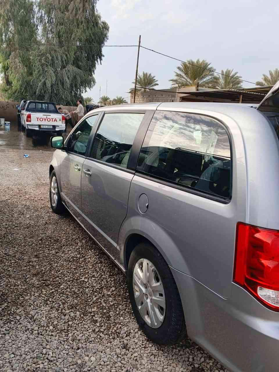 للبيع. دوج كرفان امريكي موديل 18. اتصال ***********
