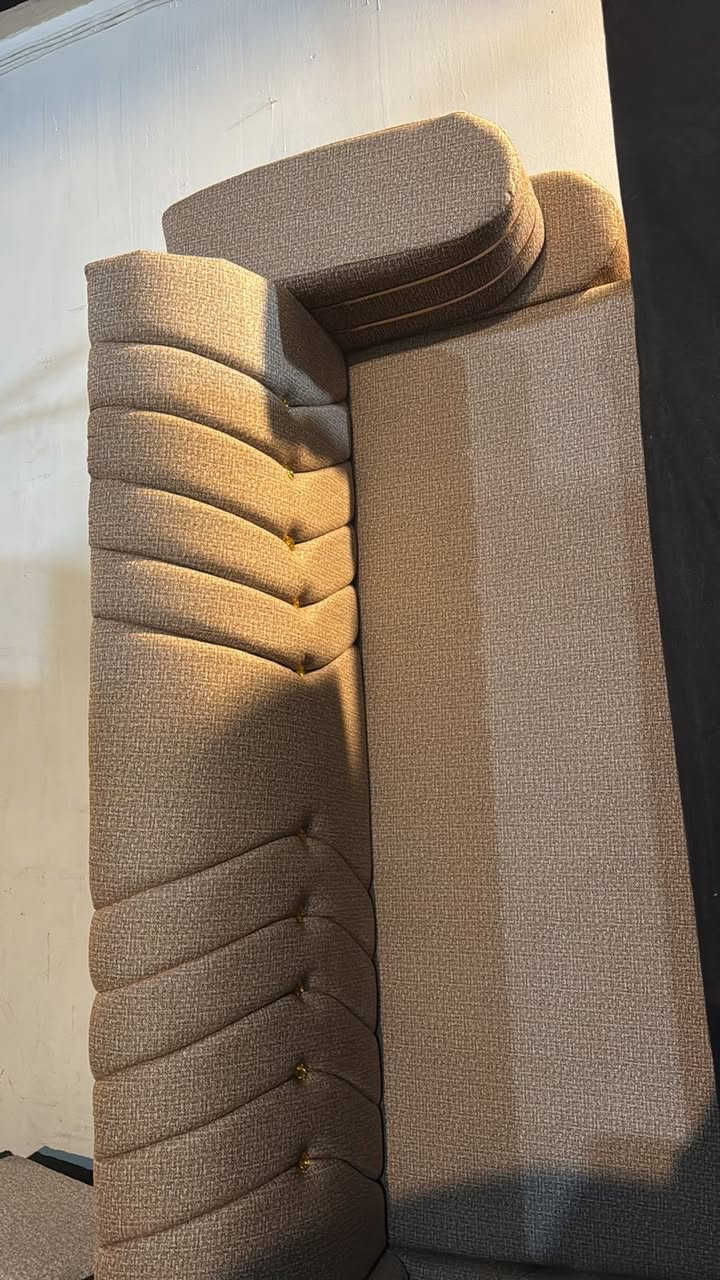 جميع المديلات متوفرة يم معرض ومزاد ام زهراء تفصال بشرط الواحد ٢٦٠ وتوصيل مجاني
***********
