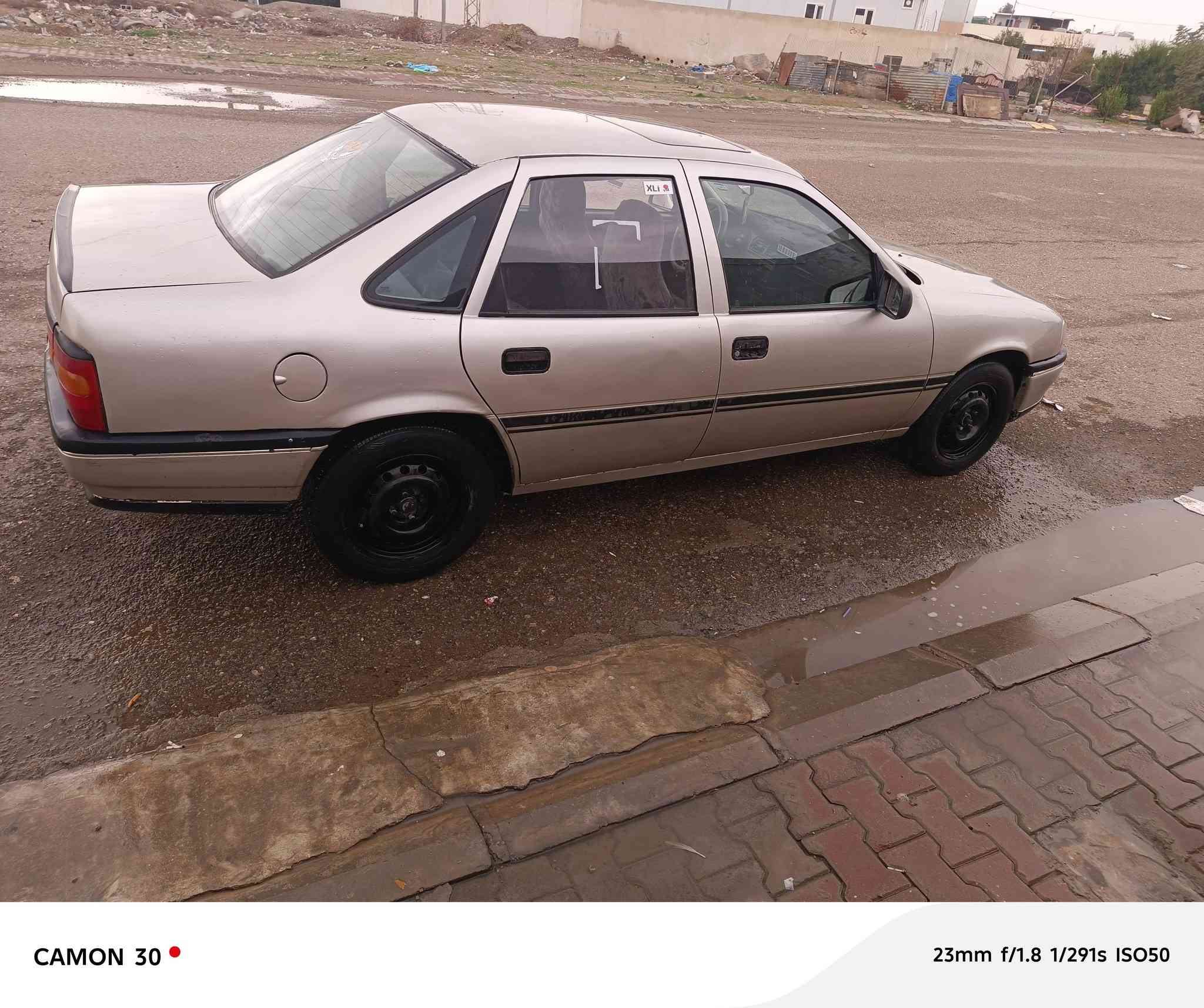 فكتره موديل 1992 محرك 18 لا صفر ولا بخار كير عادي بدون ضربه تخم تاير جديد سلايت قفل 🔐مركزي رقم سلمانيه شرط تحويل سعر 36 وبيها مجال بسيط عنوان كركوك رقم تلفون ***********
