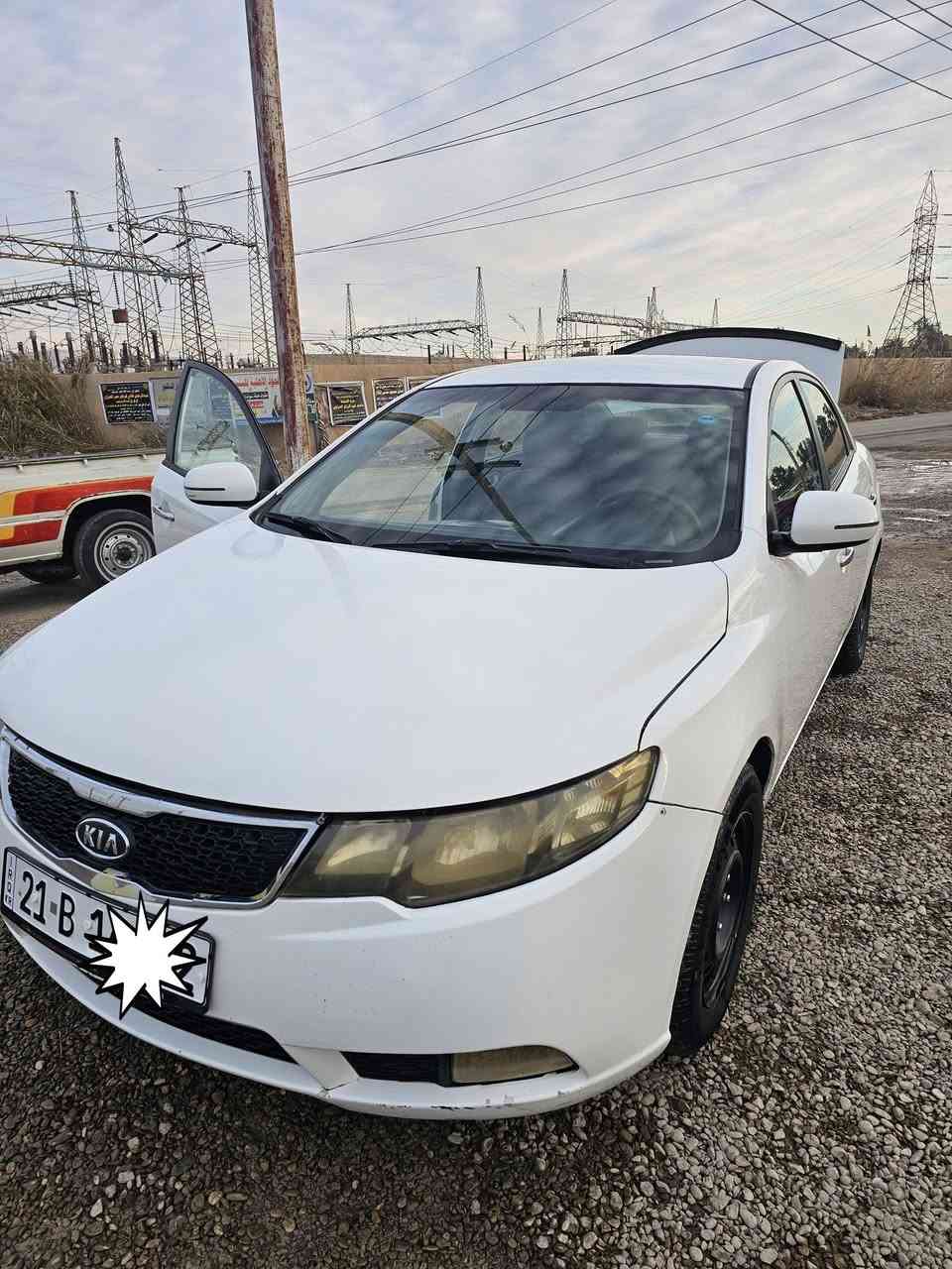 السلام عليكم سيراتو موديل 2012 رقم سليمانيه هزه و سنويه جديده بيها 3 قطع السعر 95 للتفاصيل ***********
