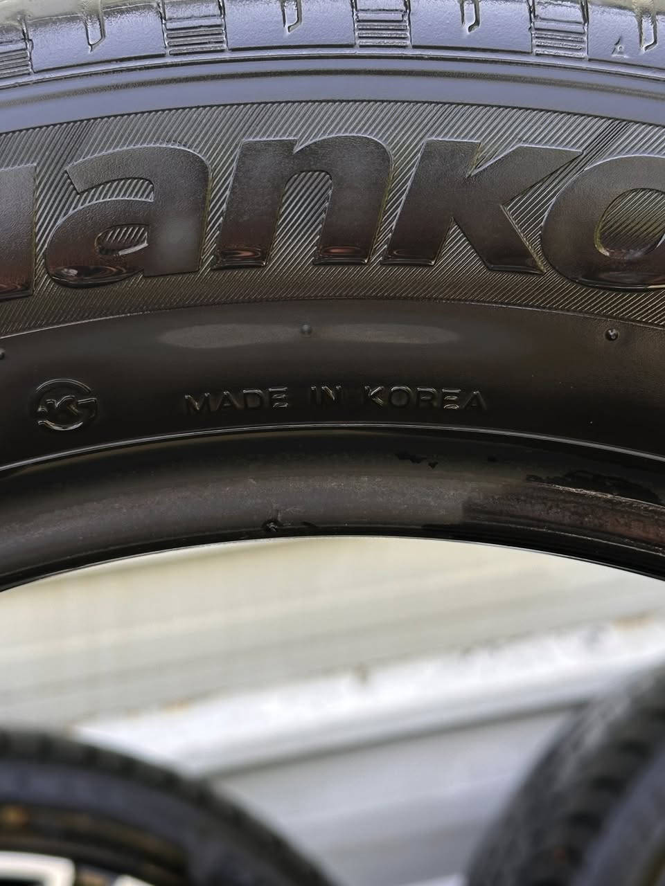 شلون الشباب الطيبة
تخم تايرات Hankook 🇰🇷 قياس 17 مال هوندا نضافه مثل متشوفون جدا نضيف + تخم ويل سبورت مكفول من الضربه والعواج بيع او مراوس ويا تخم تاير جديد ضمان 3  سنوات


**إذا كنت صاحب هذا الإعلان وتريد حذفه لأي سبب، رجاءا أرسل رسالة إلى الدعم الفني**