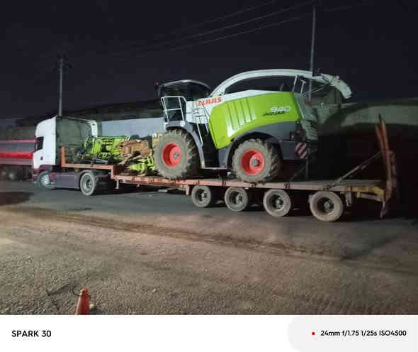 سلام علیکم لودر للبیع طول 10متر عرض 262 صدر 370 اربع دناکیر 2دنکیر سحال تایرات 19و نص
منفیست سعر105$مجالل
*********** وتساپ
