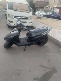 دراجه ثعلب البيع حلوه بس يرادلها ترتيب سعرها ٢٥٠ مكاني  الاعظميه ٠٧٧١٩...