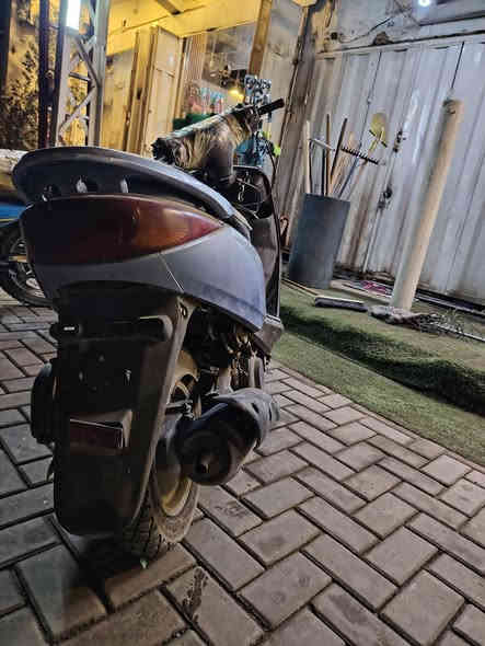 السلام عليكم
دراجة بريز للبيع فقط 
دراجة كفرات بلادية ختم واحد 
مكاتبة المعرض موجودة 
دراجة يرادلهة ترتيب مجفتة مرة وحدة 
سعر الدراجة  400 الف و بيها مجال للشرايا
ملاحضة كفرات الدراجة بلادي +كابريتر بلادي 
تشتغل سلف هندر بس بيها تاخير

***********
