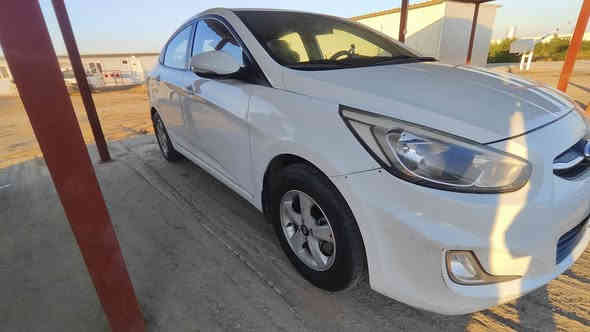 اكسنت للبيع خليجي موديل 2015 السعر 115 وبيها مجال بغداد الامين الثانية بيها صبغ نص باب وجاملغ خلفي جهه اليمنه بدون اي تعمير او دواخل وبيها باب خلف السائق بعده ما مصلح ضربه خفيفه  كير مكينه صدر تبريد كوله مكفول ماشيه 110 شاشه كامره دواره تحکم جهتين تخم تایر جديد سياره جدیده مال بيت سنويه وهزه جديده ***********
