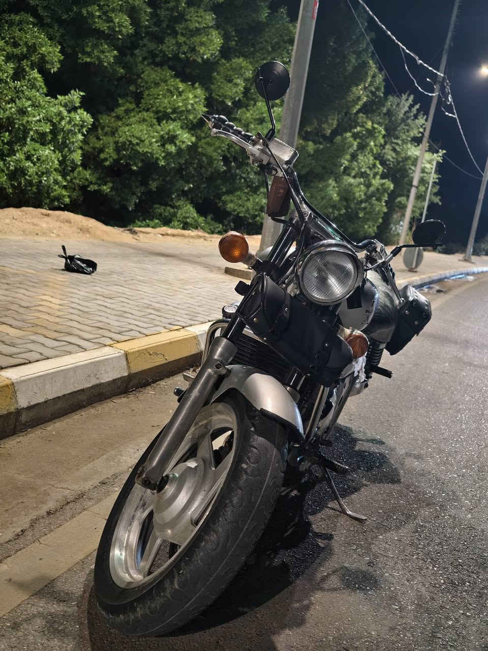 هوندا ماكنه 250 رقمه بصره يعني بيها سنويه اللوحات بعدهن ماطالعات نضافه فول كير محرك ضفيره مكفولات ماشيه 29 الف مكانها كوت السعر 1500             للاستفسار أكثر ***********
