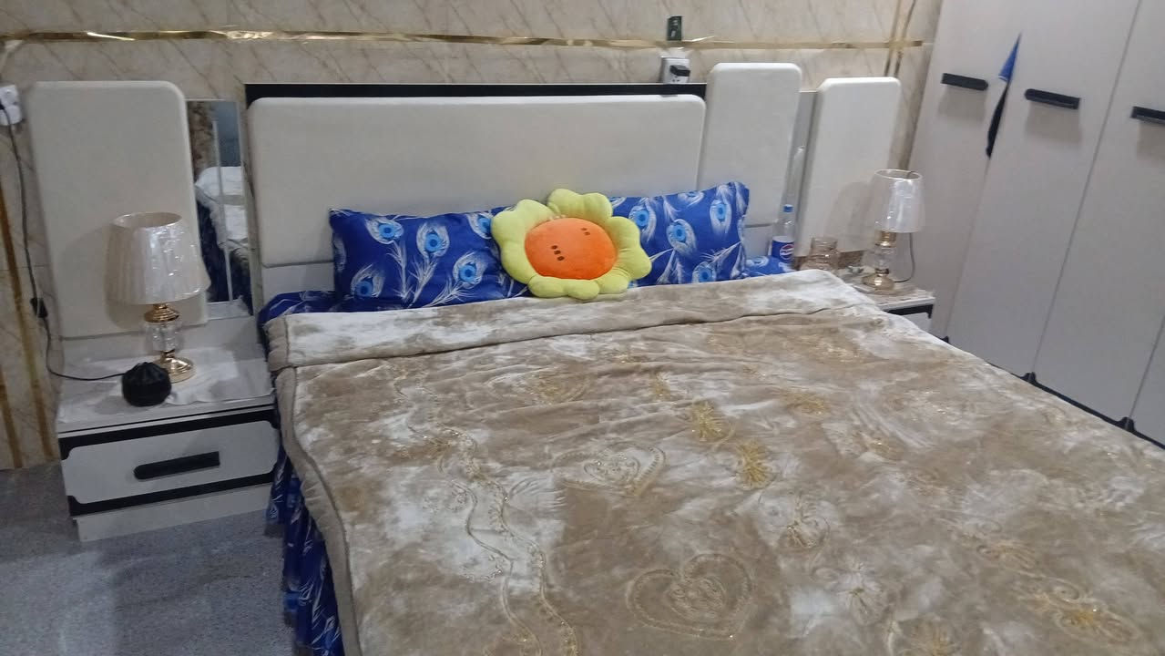 سلام عليكم غرفت نوم  فيروزه سبع قطع سرير مخزن ام الاناره ستعمال شهر سعر 700وبيه مجال


**إذا كنت صاحب هذا الإعلان وتريد حذفه لأي سبب، رجاءا أرسل رسالة إلى الدعم الفني**