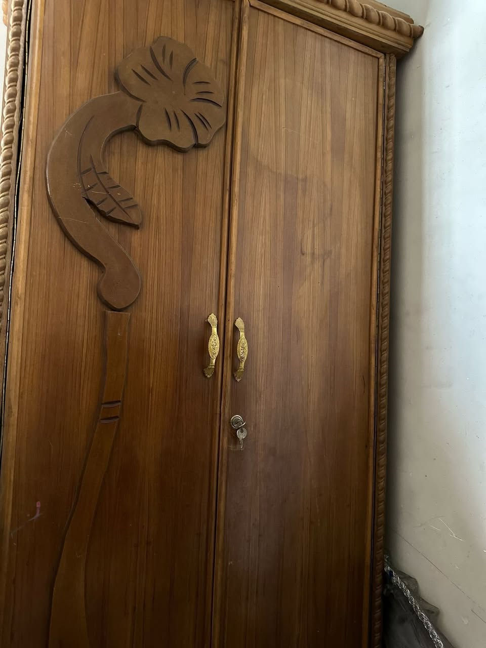 للبيع غرفه اخشاب تزكام ام سته باب 🚪 بغداد تقاطع درويش حي التراث لسعر ٦٥٠ وبيهة مجال  *********** بي واتساب
