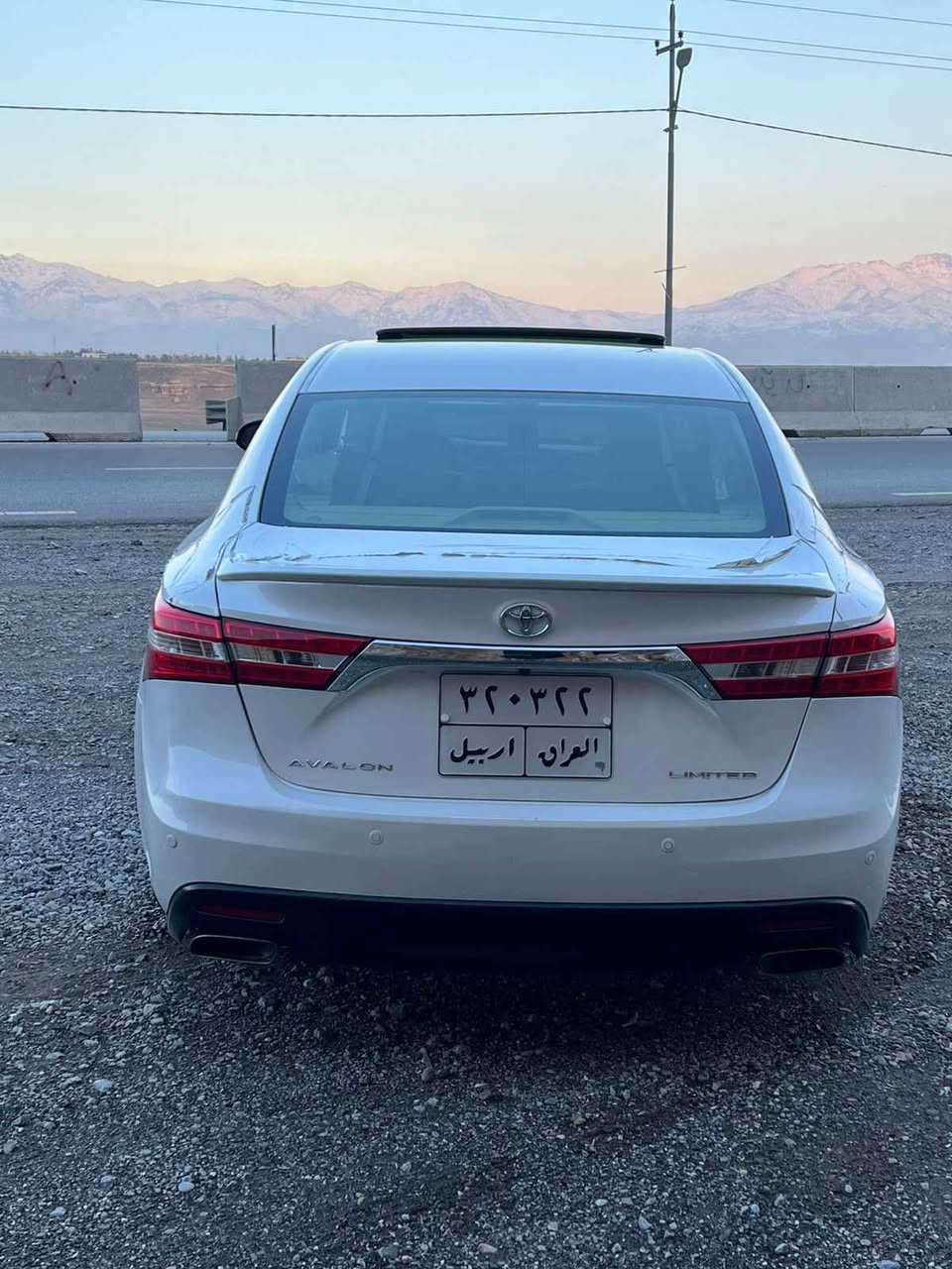 تۆیۆتا ئەڤەلۆن مۆدیل٢٠١٣ 
مواسەفات LIMITED
سلایت و کوشن کارەبەیایی و خەزن  و سارد و گەرم تەبریت لەمس و  سئ مۆدی لێخورینی هەیە eco.normal.sport
تەحدیل سەورحە تەبریت مەرکەزی کامل حاسە دژە خلیسک ئاوێنە کارەبایی گێر و مەکینەی بە شەرت
  ٤ تایەی لۆک 
شوێن :رانیە
***********
***********wats app w vibar رانية, السليمانية
