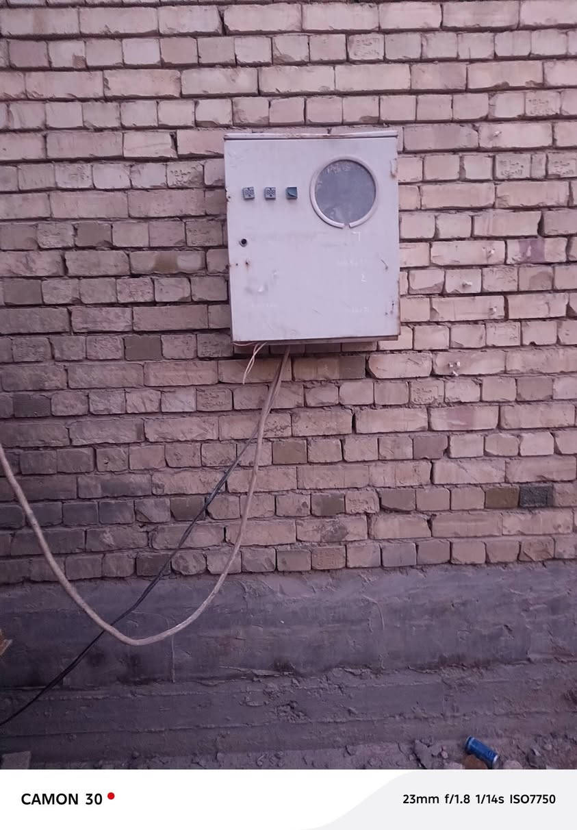 سلام عليكم  مكينه شرنكات للبيع المكينه شغاله ونضيفه علفحص مكاني نجف بلبراكيه شارع الشفلات الاستفسار على الرقم التالي ***********
