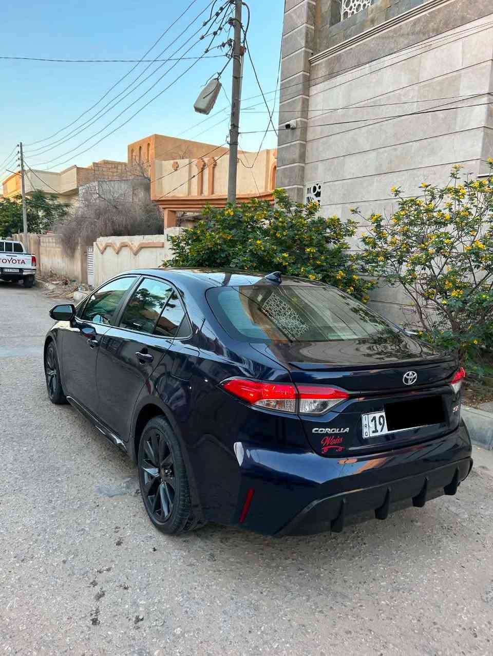 سلام عليكم
كورلا  se موديل ٢٣  رقم كربلاء حره بأسمي تحويل ثاني يوم بيع او مراوس حسب القناعه
الحادث /
 تبديل جاملغ امامي اليمنه + صبغ باب وجاملغ خلفي اثر شخوط 
السيارة بدون دواخل بجم وشواصي ولغود كفالة
بدون ايرباك 
حجر السيارة بلادي
ماشيه ٣٤ 
المواصفات/
تشغيل عن بعد 
شاشه جبيره
اشاير بلمري
بصمه
داخل ابيض
كامره
رادار امامي
قيادة ذاتيه 
تحديد مسار
سعره ١٦٥ وبيه مجال قليل

مكان السيارة كربلاء  
للاتصال/  ***********
