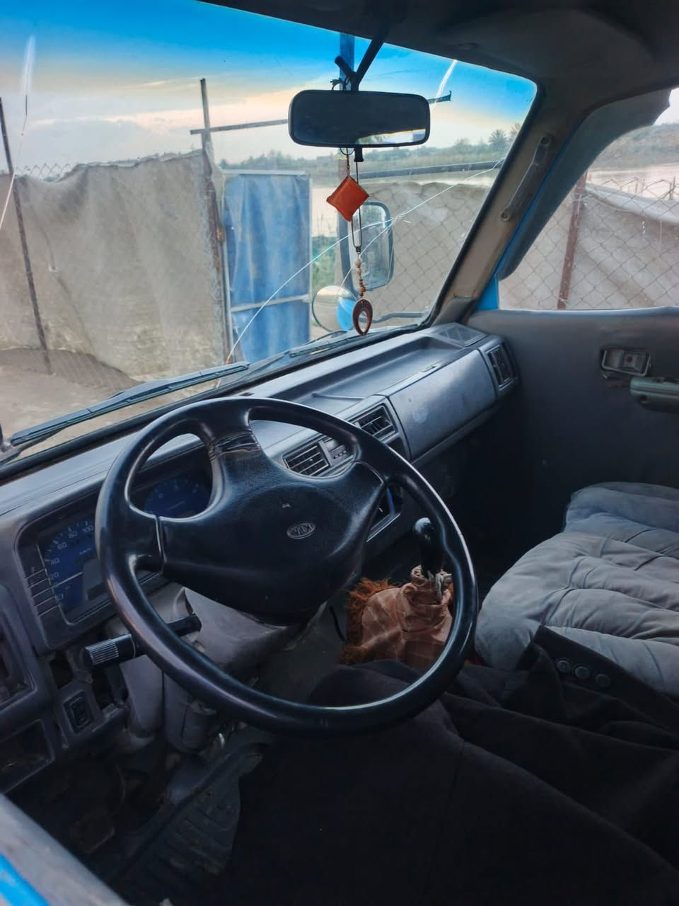 للبيع كيا بنكو دبل موديل 1996
مكفوله من كلشي تحويل ثاني يوم 

رقم سياره بغداد

العنوان الأنبار عامريه الفلوجه 

السعر 65 وبيها مجال 

***********
