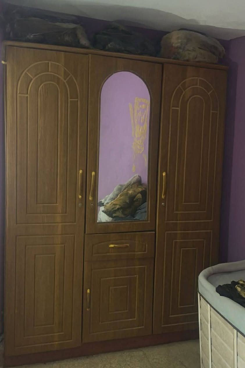 كنتور. نظيف جدا.
مكان بغداد. منصور.  
سعر ١١٠ وبي مجال


**إذا كنت صاحب هذا الإعلان وتريد حذفه لأي سبب، رجاءا أرسل رسالة إلى الدعم الفني**