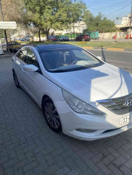 سوناتا 2011 خليجي 
فول مواصفات عدا البصمه 
مكينه 2400 دوش المرغوب 
مكفوله من الصبغ والتبديل والحادث كفالة 
يوجد بيه بارد بسيط في الباب الخلفي ماشيه 113 حقيقي 120 دك جرص  
رقم بغداد العنوان السيديه ***********  السعر 128
