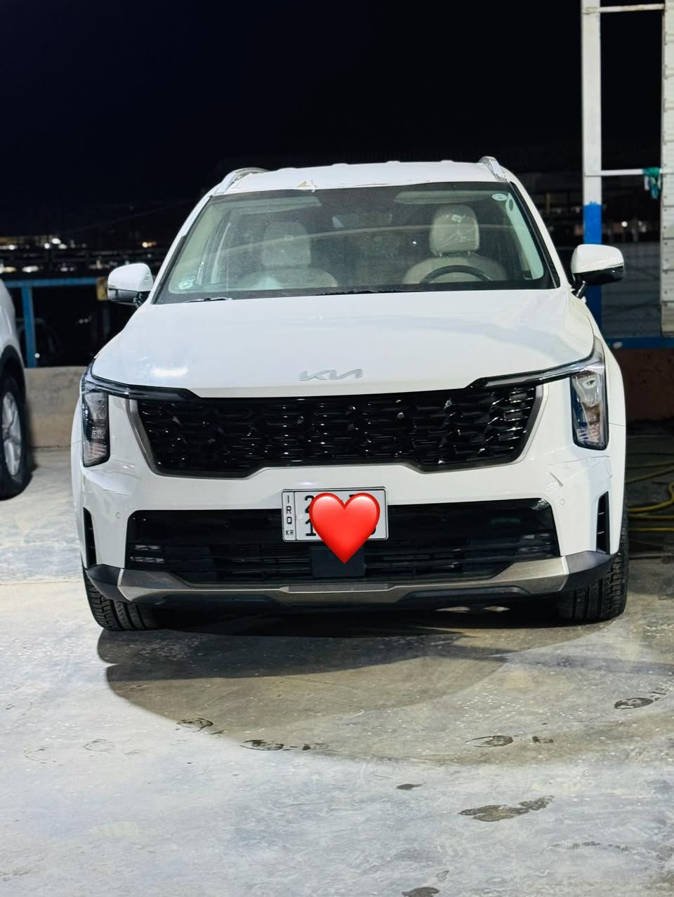 سورنتو البيع موديل 2025 كفاله عامه ويل عشرين ***********
