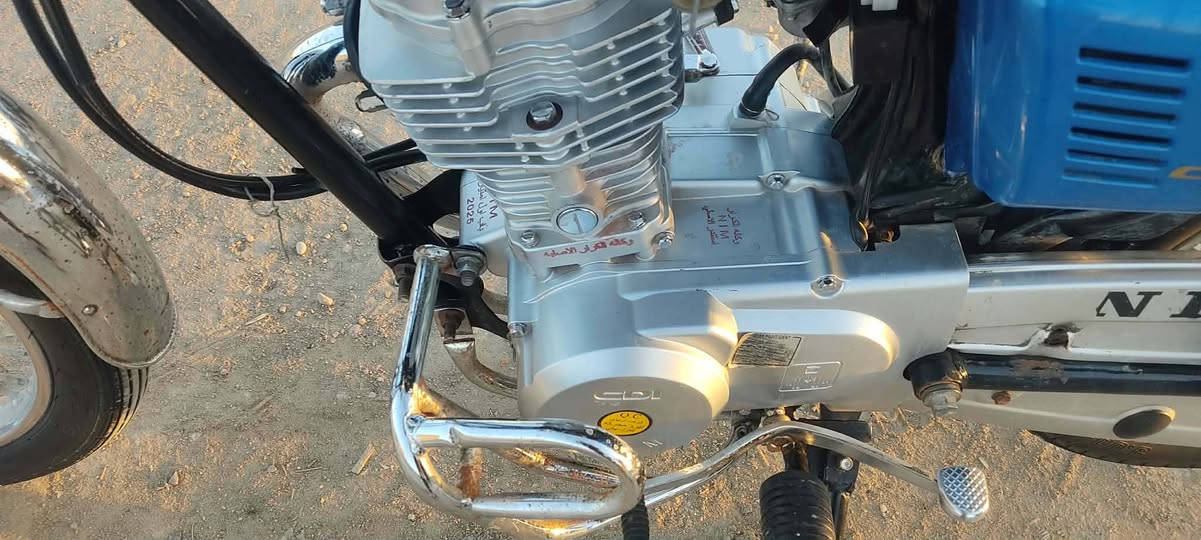 سكنر 25 مكفوله كفاله عامه المكان خفاجه فرع المشاخيل لسعر 675 وبيهه مجال قليل
***********
