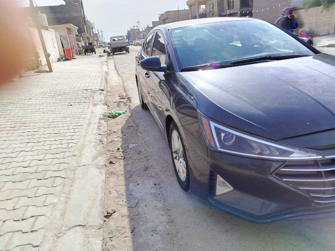 عليكم النترا 2020 وارد امريكا حادثه بس قبق الجنطه   مواصفات وقوف ذاتي وتحديد مسار  مكينه 2000 وكير اي تي السعر  118 بيه مجال بسيط مكان السياره واسط  رقم  ***********
