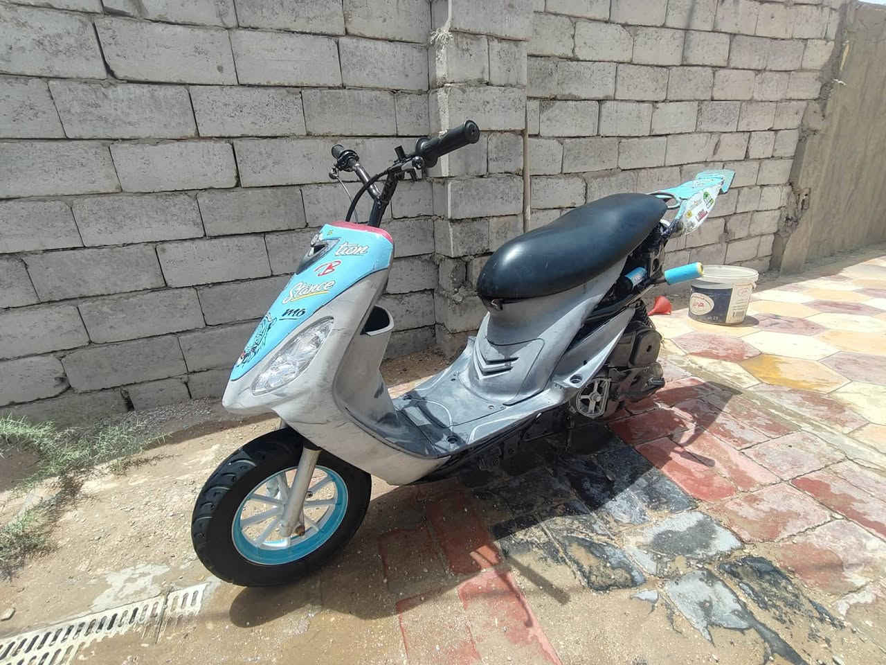 من رخصت صاحب الكروب. 
سلام عليكم شباب دراجه منغولي دراجه حلوه ونضيفه شلعه سلف 350وبيه مجال لشراي والما يشرتي لايراسل. مكان الدراجه نجف ابو صخير. واليجي بي خير ودلل. ٱبــن الـحــجـي صاحب الدراجه


**إذا كنت صاحب هذا الإعلان وتريد حذفه لأي سبب، رجاءا أرسل رسالة إلى الدعم الفني**