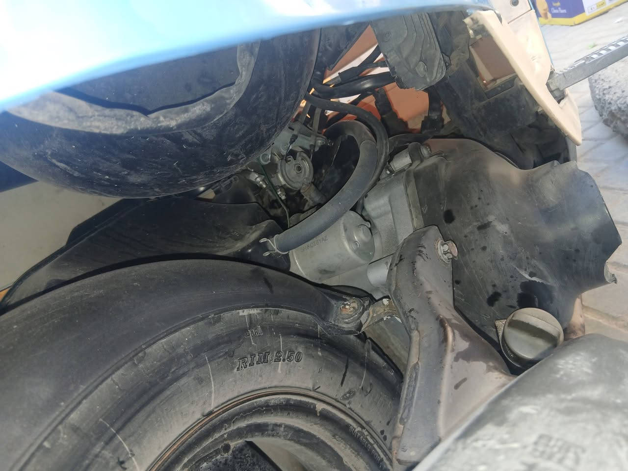 سعر٦٠٠ بيها مجال حك جيه
***********
