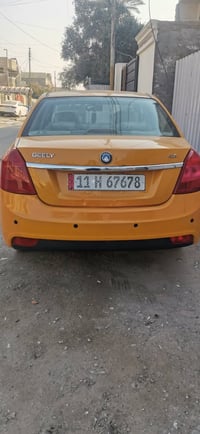 جيلي 2016 GC6 بيها بس جاملغين صبغ السياره نضيفه ومناقصها اي شي كبل للش...