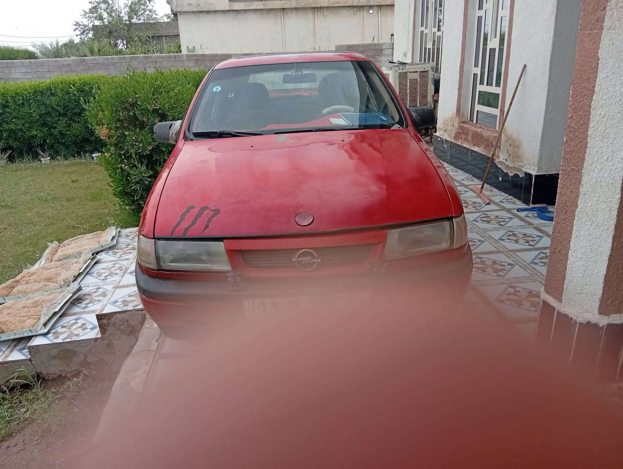 السلام عليكم 
اوبل فكترا 92
مكينه 1800
كير وعينه وصينيه قبل اسبوع مبدلهن 
معمره جديد 
الكشر شوفت عينك 
رقم بغداد انگليزي بأسمي 
هزه جديده وسنويتها لل29
***********واتساب 
مكان ديالى بلدروز
