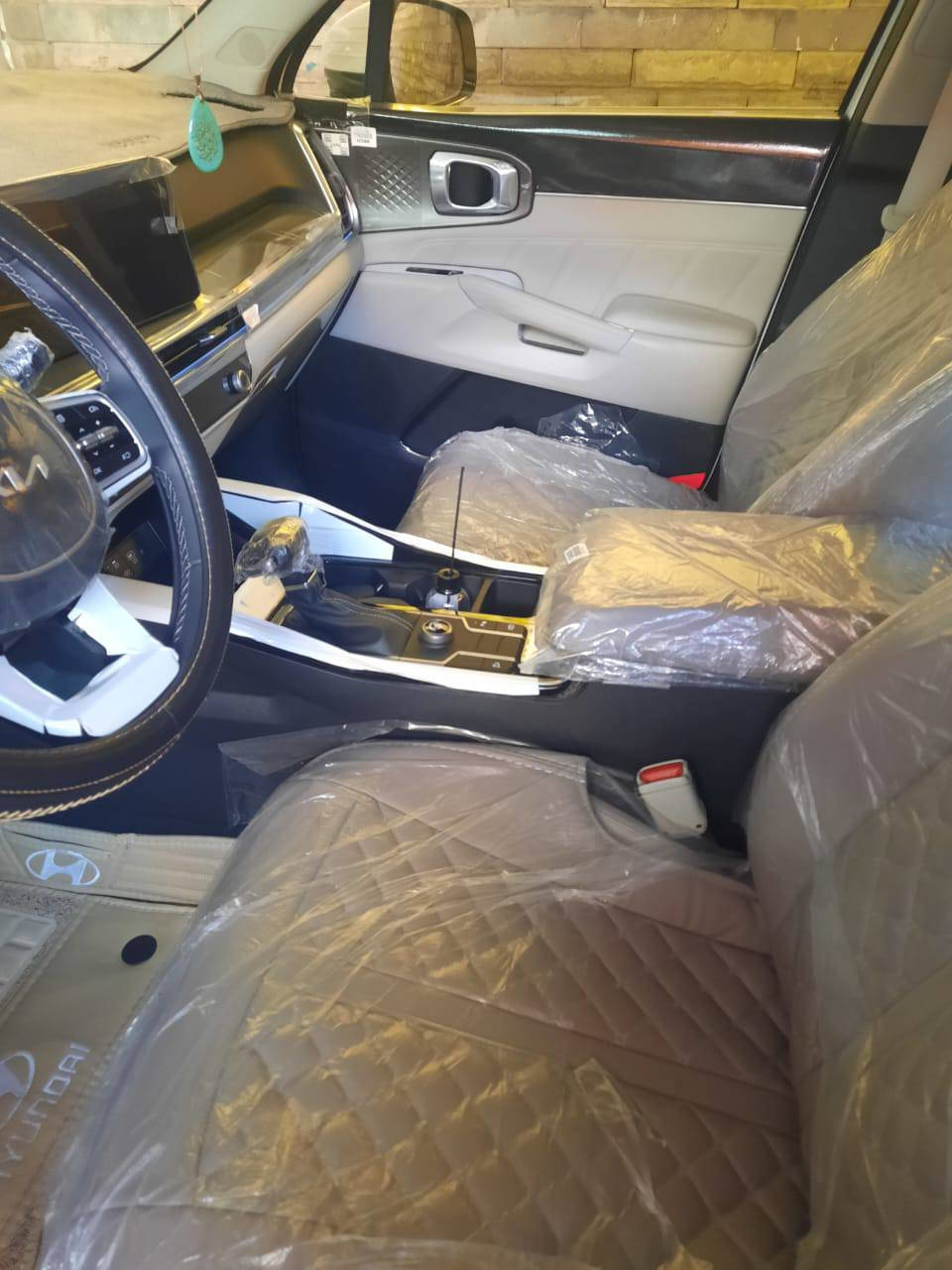 سورنتو
خليجي زيرو ماشية4الف
سيارة 🔥
موديل  24
شركة ظمان الشركة العالمية 
ضمان (4) سنوات 
4سلندر محرك 2500
جنطة كهرباء 
سقف بانوراما
كشنات جلد 
حساس امامي خلفي 
تبريد 3 قطع 
7راكب 
كير عصا
4انضمة قيادة 
تحديد مسار 
بصمة تشغيل عن بعد 
انارة محيطية ليزرية في الداخل متغيرة حسب رغبة 
نفيكيشن نضام خرائط وتحديد موقع 
لايت زينون عالي ناصي 
رقم بغداد دولي سيارة بأسمي 
العنوان حي الاعلام قرب عمارات الكويتي
رقم الهاتف:‏‪***********‬‏ ابو علي العامري 
‏‪***********‬‏حجي محمد  
سعر290وبي مجال
