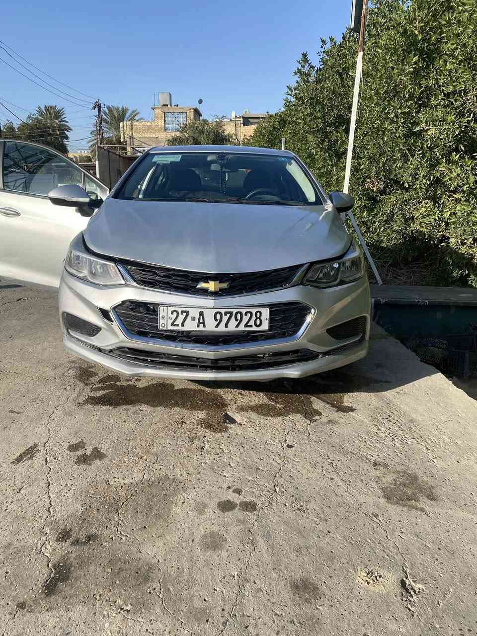 السلام عليكم شوفر كروز موديل 18 السياره جاهزه محرك وكير شرط صدر خلقي جديد الامامي 70٪ محرك 1400 تيربو رقم ذي قار الجديد بيع او مراوس مكاني بغداد الغزاليه السعر 82 وبيه مجال بسيط 
***********
