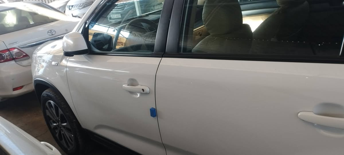 سورنتو 2014 بلا صبغ بيهة مكانين هيج صغار بارد محرك 4 سلندر مفتوح دوش 
السيارة ماشية 160 
7 راكب 
سنوية ارقام جديد 
السعر 170 ومجال
مكانهة موصل برطلة 
ينفع مراوس 
***********
*********** موصل, نينوى
