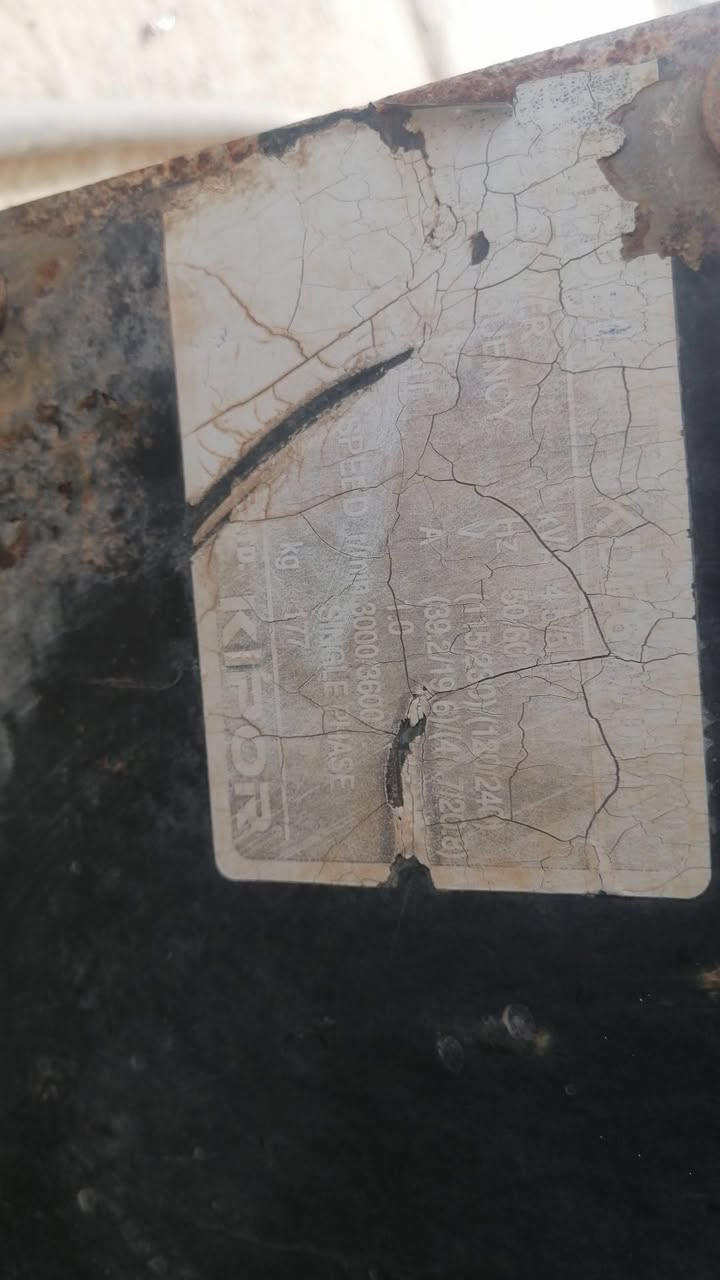 مولد كابوتا للبيع فقط يحتاج بطارية وعينة بخمسة الف دينار التشغيل نكرة سلف يولد ٥كيفي صوتة حيل ناصي ابد مابي ازعاج السعر 500وبي مجال
العنوان تكريت
للتواصل ***********
