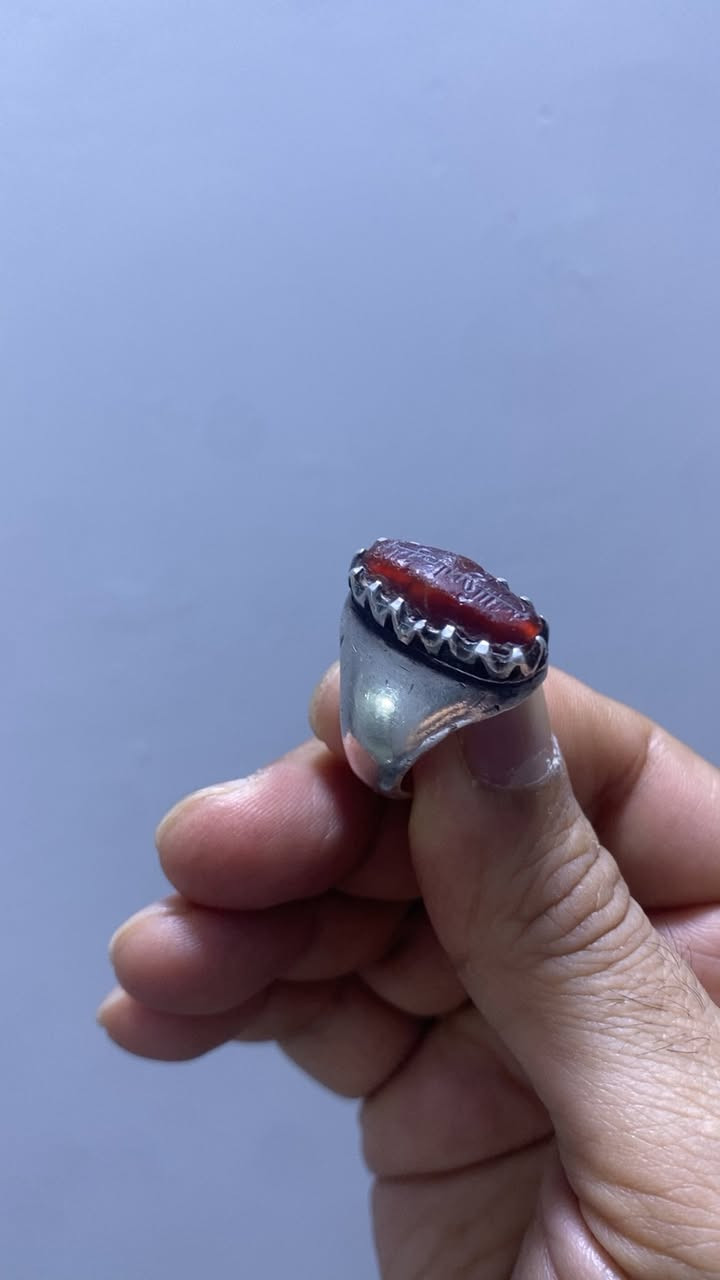 للبيع يماني قديم احمر  ٢٠٠  ألف


**إذا كنت صاحب هذا الإعلان وتريد حذفه لأي سبب، رجاءا أرسل رسالة إلى الدعم الفني**