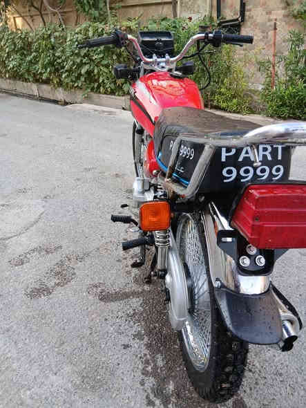 سافين مكينة كبس كهربيهات شغال منفيس أصلي موديل 2020  المطور نظيف جدا  اسعر  360 الف بي مجال  قليل ***********
