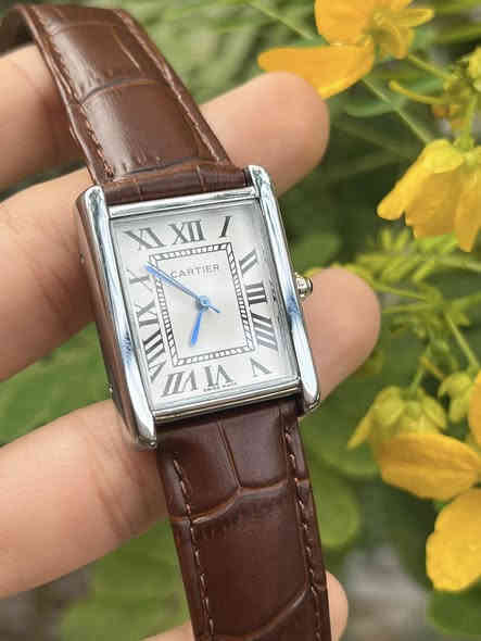 ساعات مال بالة غير مستخدمه نضافه 100/10

كلمن وسعرة ✅

رقمي *********** ☎️

مواصفات الساعات 👇🏽

🌍شاشه ضد الخدش 

🌍بطاريه قويه تدوم اكثر من سنتين 

🌍ضد الماء 

🌍طلاء ثابت 

يوجد خدمه توصيل لجميع محافظات العراق 5 🇮🇶
