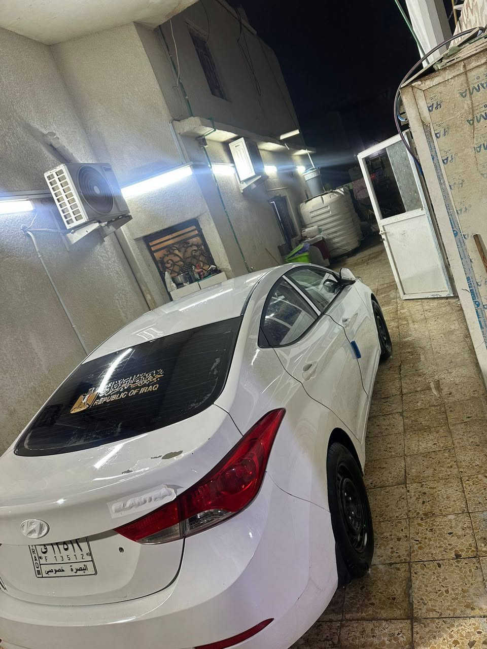 السلام عليكم
النترة خليجي مديل 2014 
راعيهة يريد تحويل السيارة بيهة مكانات صبغ محرك وكير حلوات نضاف مابيهة لاضربة ولاتبديل لبدي تجي وشوف شوف لعين لسيارة احلة من الصور 
السعر 110 وبيهة مجال لشراي 
لسيارة مال جناي خير من الله 
مكاني بصرة ابو لخصيب
رقم الهاتف:*********** ابو الخصيب, البصرة
