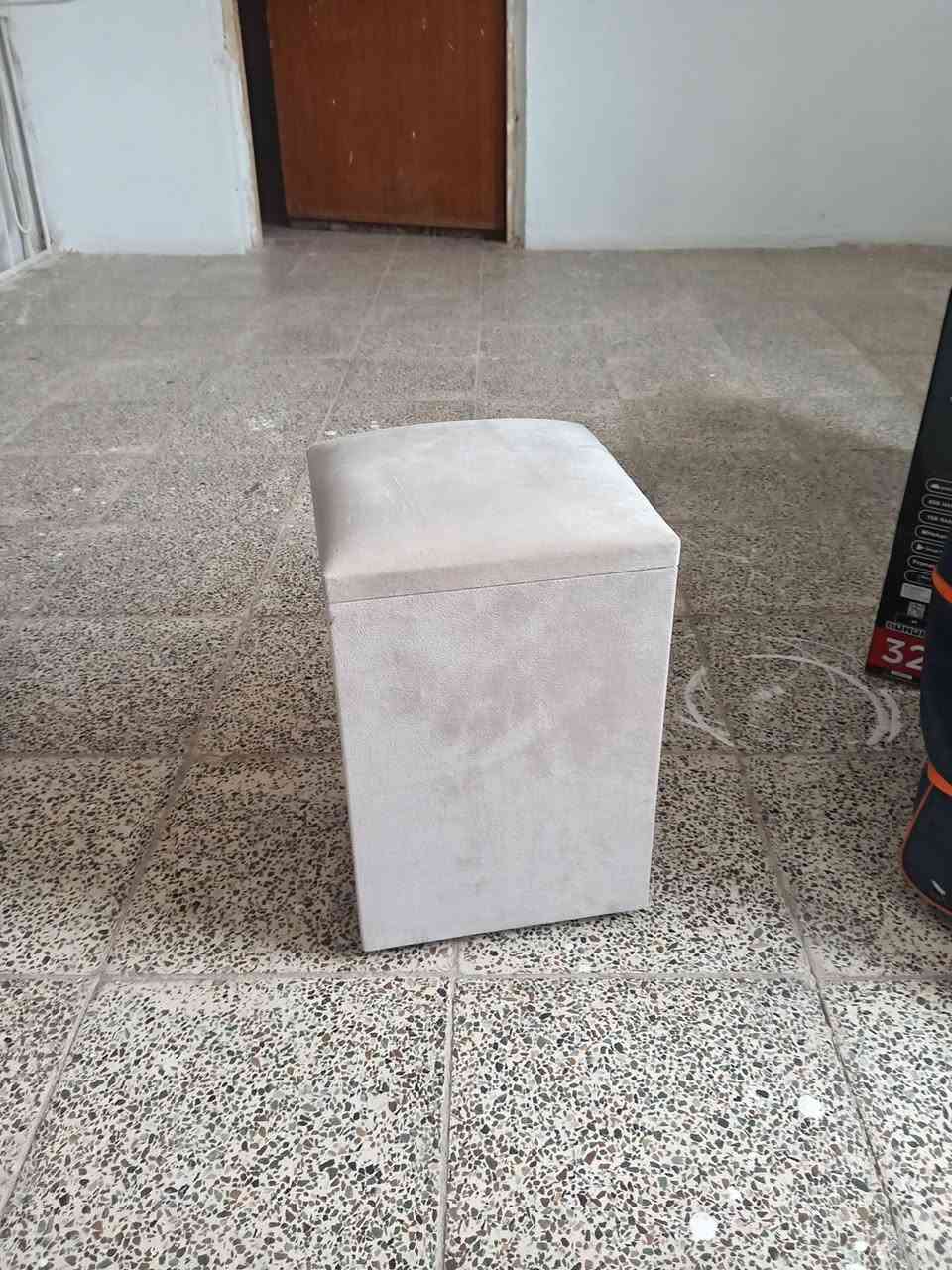 غرفه نوم تركي للبيع استعمال شهر واحد فقط جديده نظيفه شخط مابيهه
قفلهه ٨٠٠ الف


**إذا كنت صاحب هذا الإعلان وتريد حذفه لأي سبب، رجاءا أرسل رسالة إلى الدعم الفني**