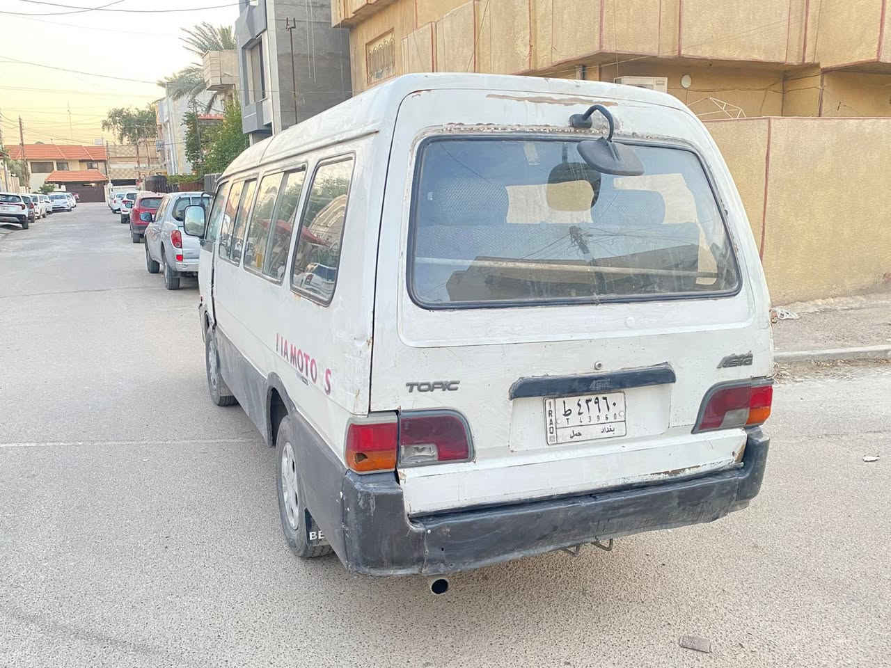 السلام عليكم كيا اسيا رقم بغداد ١٤ راكب متواجدة بالسيدية بيهة خط ٤٠ طالب
واردها الشهري:مليون ومية 
السعر:٤٠ ورقة وبيهة مجال للشراي 
للاستفسار: ***********
