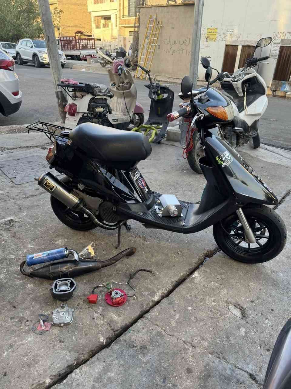 السلام عليكم ٦٠ مزوده الدراجه لوك الما يعرف ب اسعارهن رحمه الله والديه لا يتعبني ابيعهه هيه والغراض شلعه البوشه ٤٩ ونص راديترهه موجود مكاني بغداد شارع فلسطين ***********
