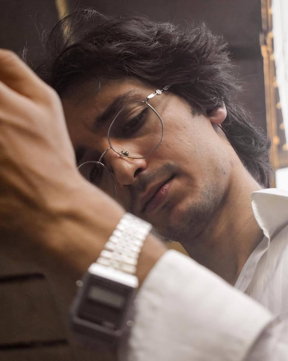 Nikon d3500
للبيع مع ستاند طول متر ونص + جنطة + بطاريات 2 + شاحنة

مواصفاتها:
24.2 ميكابكسل
تدعم تبديل العدسات
تصوير فيديو Full HD
خفيفة وسهلة الاستخدام

السعر 350الف ومكاني بغداد حي الخضراء
للتواصل خاص


**إذا كنت صاحب هذا الإعلان وتريد حذفه لأي سبب، رجاءا أرسل رسالة إلى الدعم الفني**